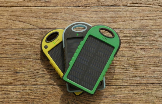 Cargador Solar Portátil – Energía confiable donde la necesites